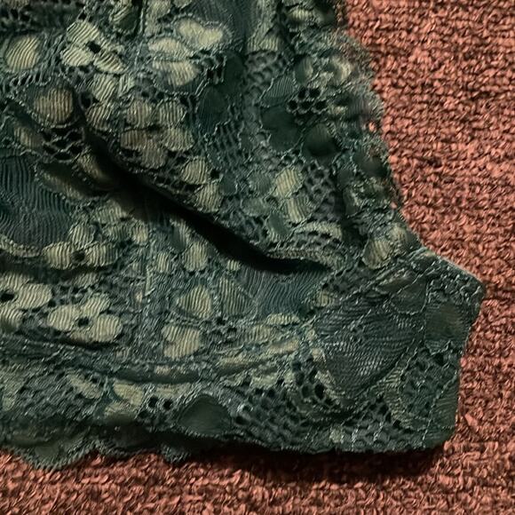 Free People Intimately Brand Green Halter Lace Wireless Bralette Size Medium - Picture 4 of 6